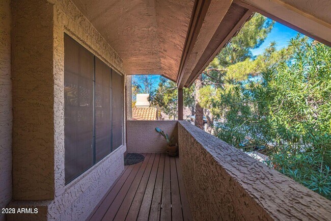 Building Photo - 4901 E Kelton Ln