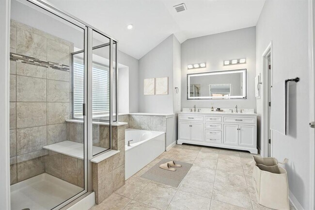 Building Photo - 140 W Highfield St