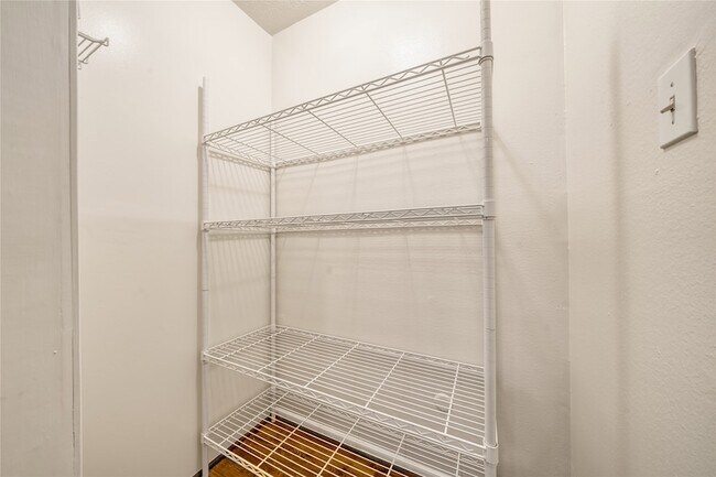 Building Photo - 3114 Cypress Point Dr