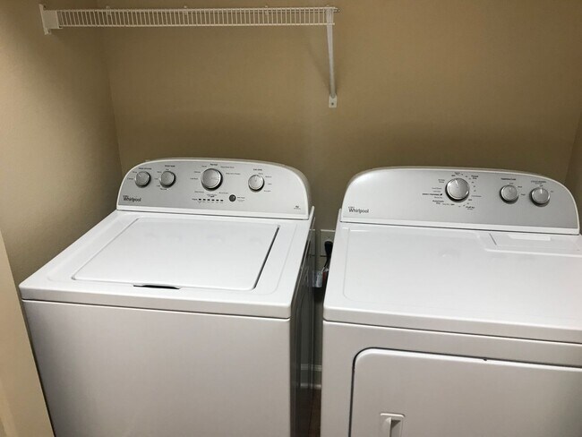 Building Photo - 2810 Bobcat Dr