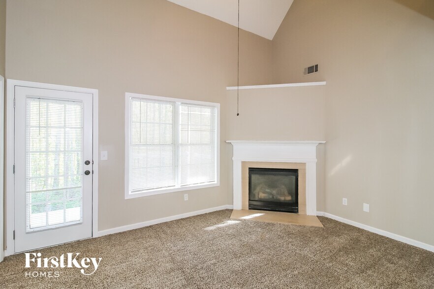 Building Photo - 531 Judith Court.