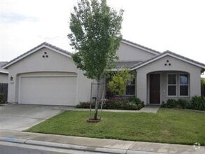 Building Photo - Beautiful Home! 4 bedrooms 2bath.