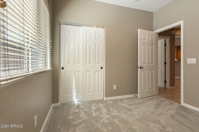 Building Photo - 30153 N 71st Dr