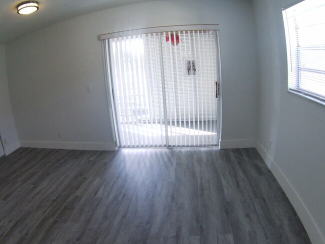 Building Photo - 759 Normandy Trail