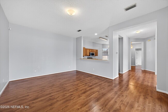Building Photo - 6377 Island Forest Dr