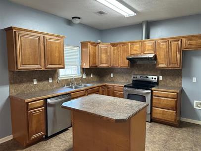 Building Photo - 355 Honey Hill Dr