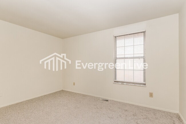 Building Photo - 8040 Mt Everest St