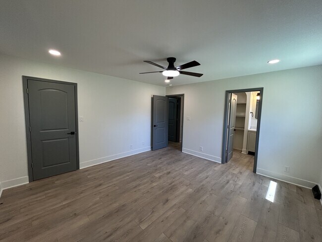 Building Photo - 1783 Warfield Dr