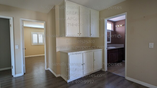 Building Photo - 1745 N Pheasant St