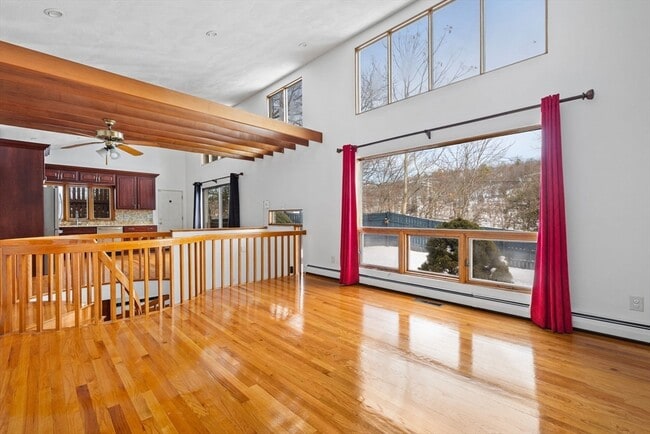 Building Photo - 330 Cambridge St