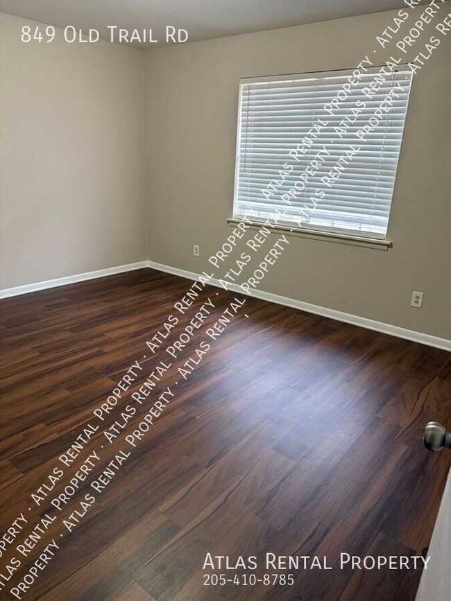 Building Photo - 849 Old Trail Rd