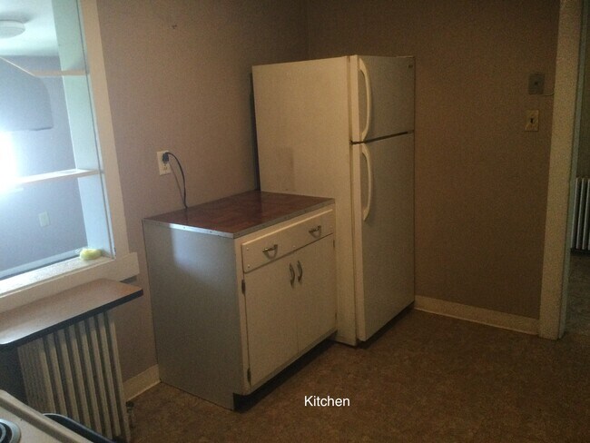 Building Photo - 415 Jordan Ave