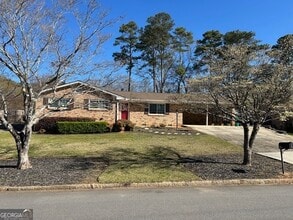 Building Photo - 4190 Smithfield Dr