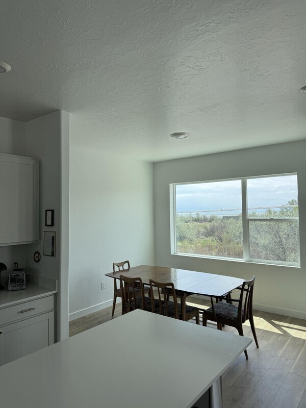 Building Photo - 871 E Skiff Wy