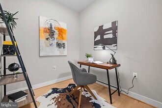 Building Photo - 646 H St NE