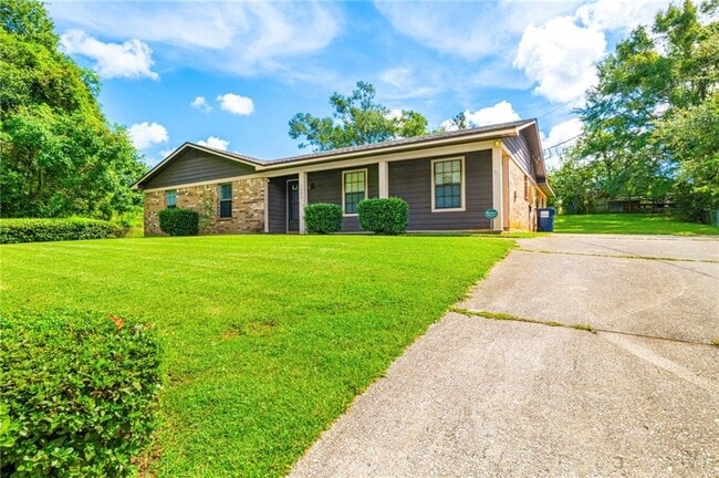 Building Photo - 5095 W Celtic Dr