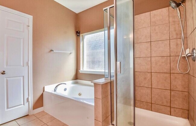Building Photo - 26418 Meadow Dawn Ln