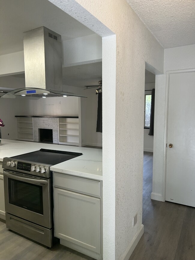 Building Photo - 1726 Idylwood Ct