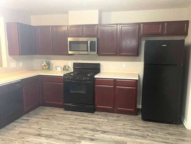 Building Photo - 3335 Fiorella Way