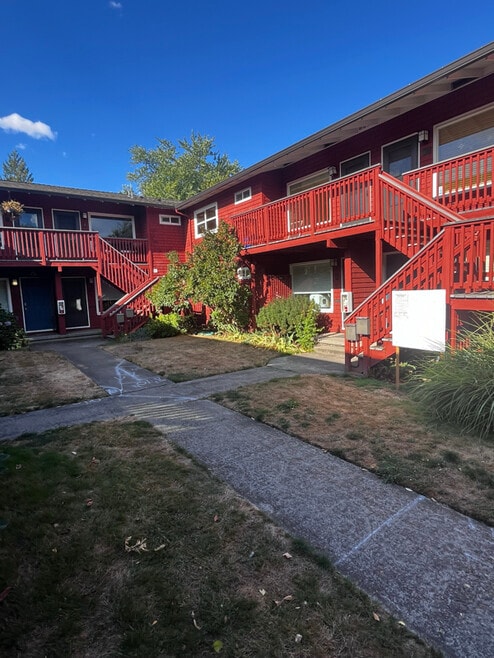 Building Photo - 3013 SE Waverleigh Blvd