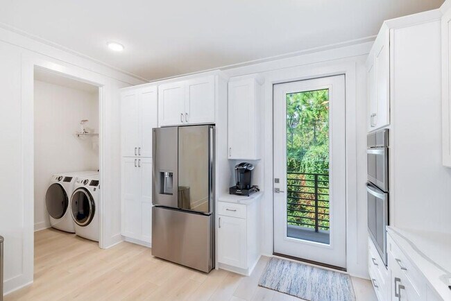 Building Photo - 154 Blue Eden Lp