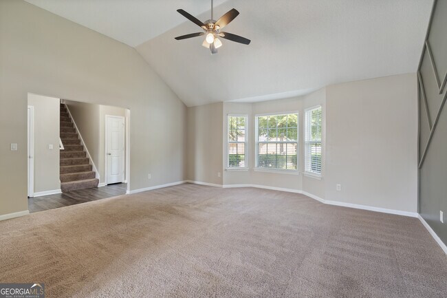 Building Photo - 3902 Arabian Way SW