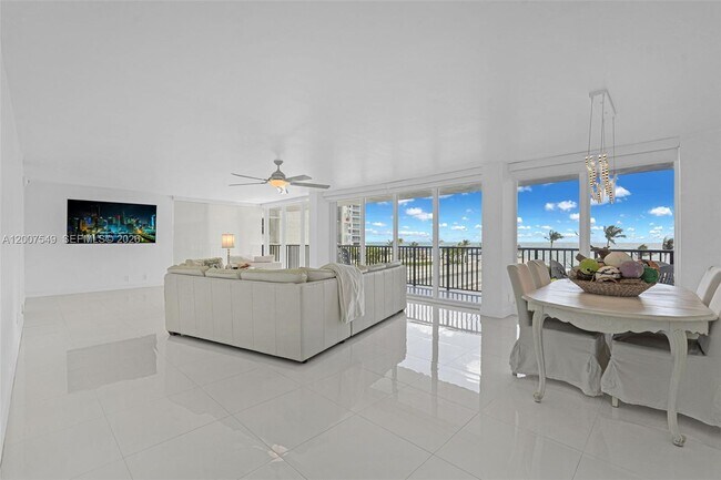 Building Photo - 4280 Galt Ocean Dr