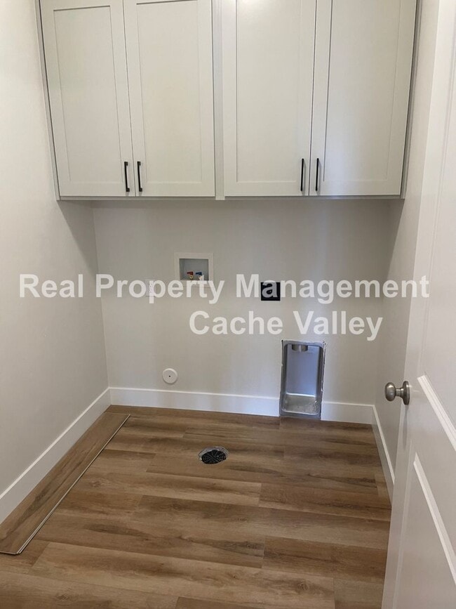 Building Photo - 1532 N 160 W