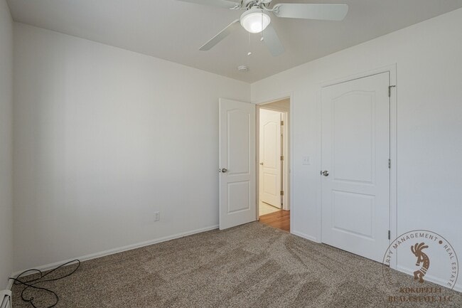 Building Photo - 537 Shanne St