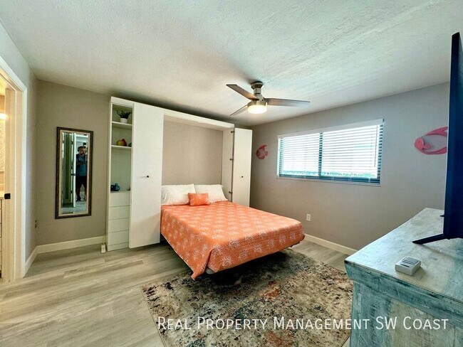 Building Photo - 4260 SE 20th Pl