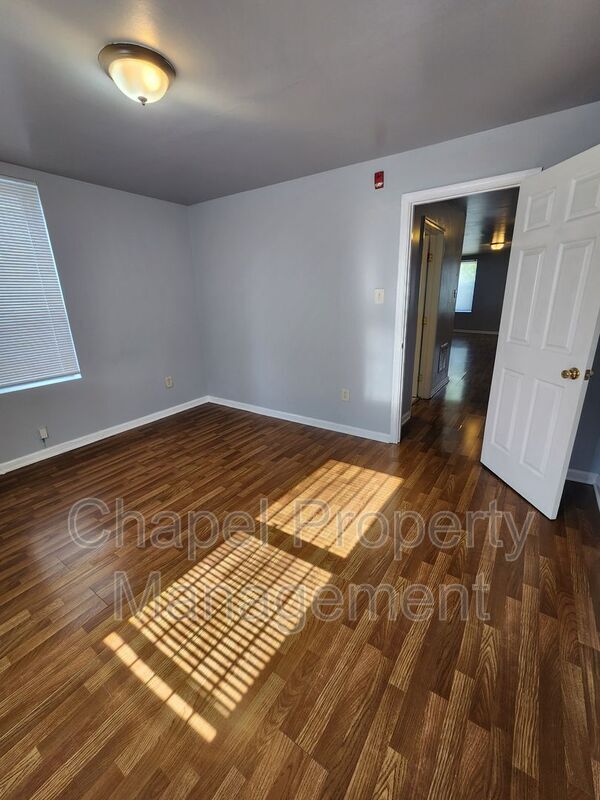 Building Photo - 1346 N 27th St