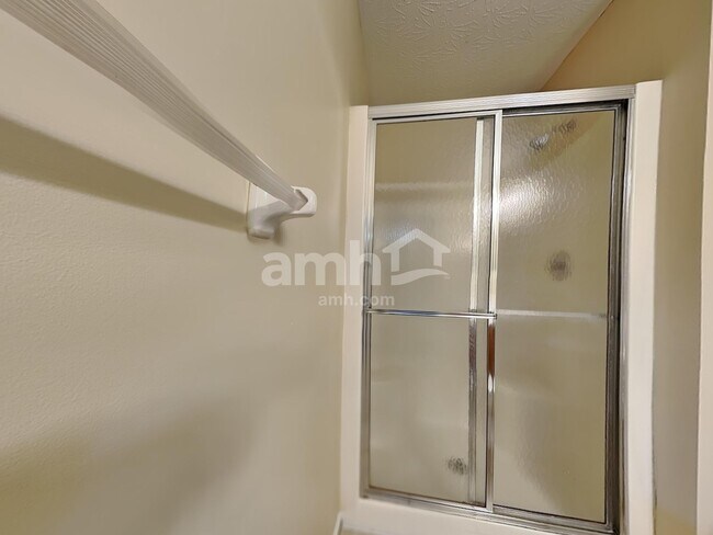 Building Photo - 132 Hitching Post Pl