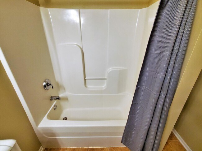 Building Photo - 2010 N 41st St