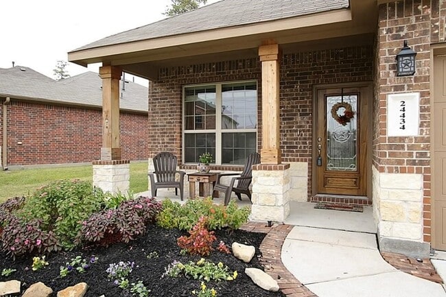 Building Photo - 24434 Sandusky Dr