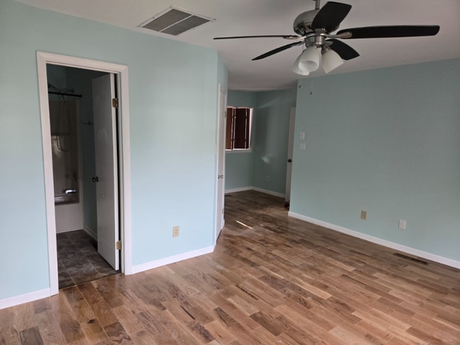 Building Photo - 2320 Kingbird Ln