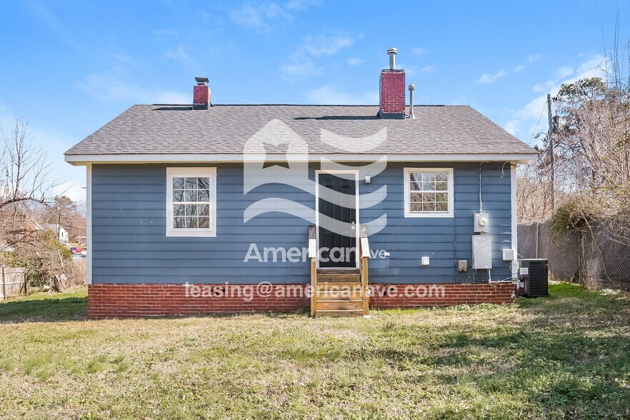 Building Photo - 802 Abington Dr