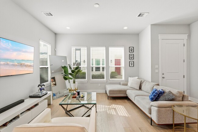 Building Photo - 3113 Paul Quinn St