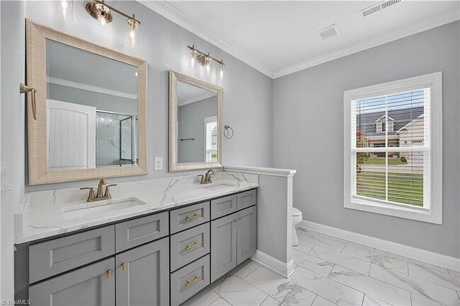 Building Photo - ****** $200 OFF FIRST FULL MONTH OF RENT!! ******