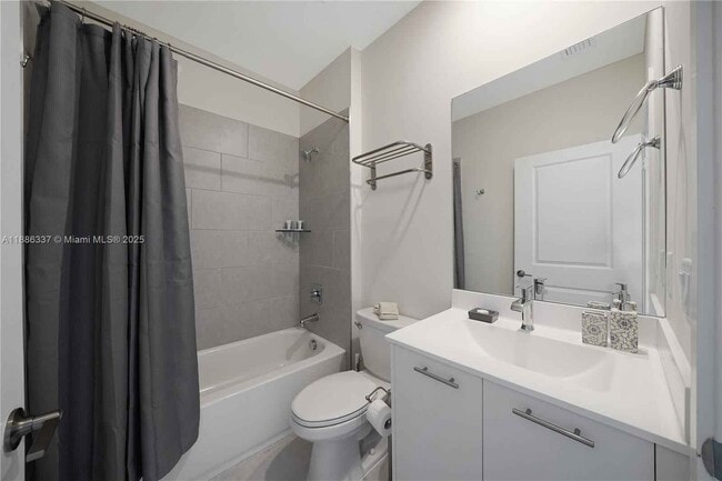 Building Photo - 8167 NW 41st St