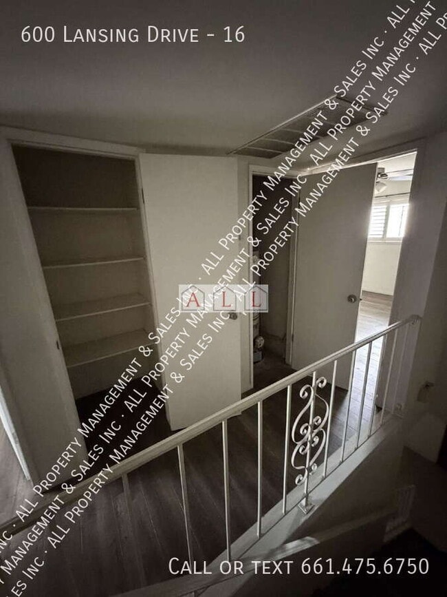 Building Photo - 600 Lansing Dr