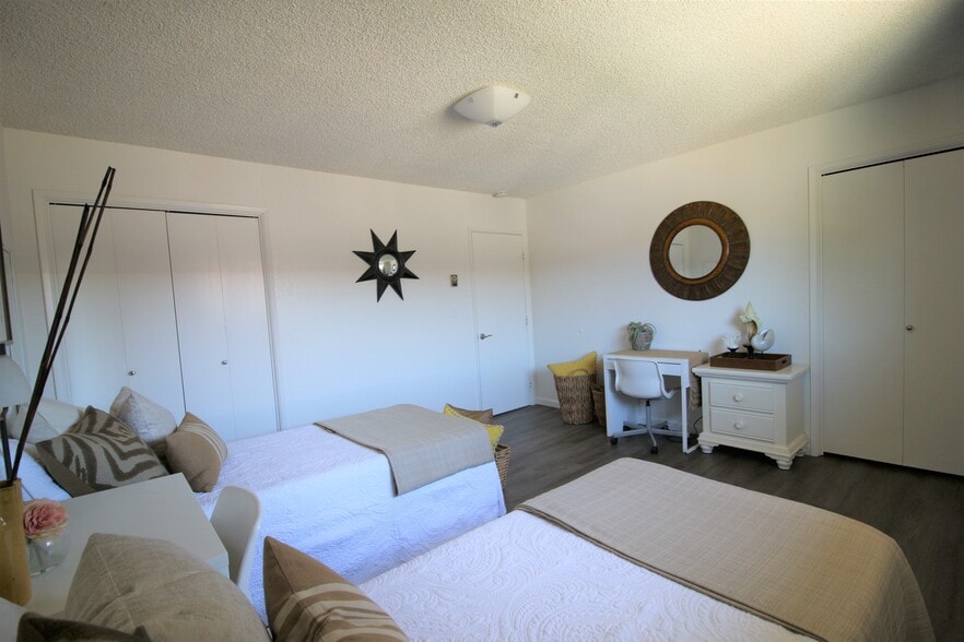 Building Photo - 1326 Galleon Way