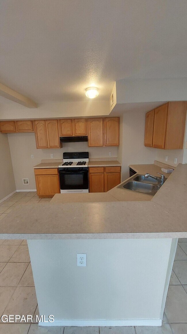 Building Photo - 7744 Luz De Camino Way