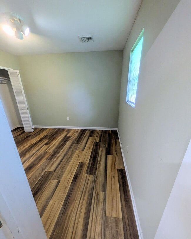 Building Photo - 4815 Baxter Ct