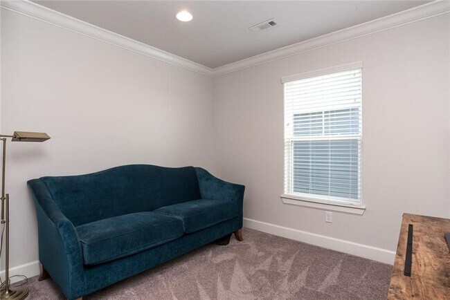 Building Photo - 6516 W Pleasant Way