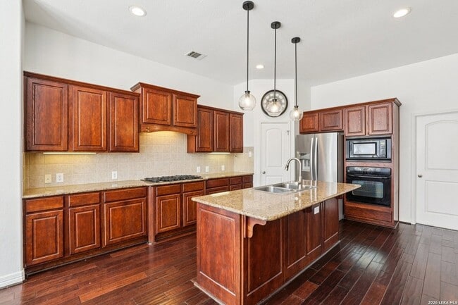 Building Photo - 21706 Miranda Hill