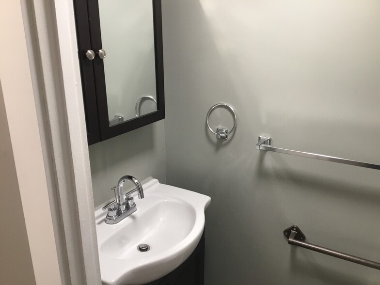 Half path downstairs - 42 Rockland Drive