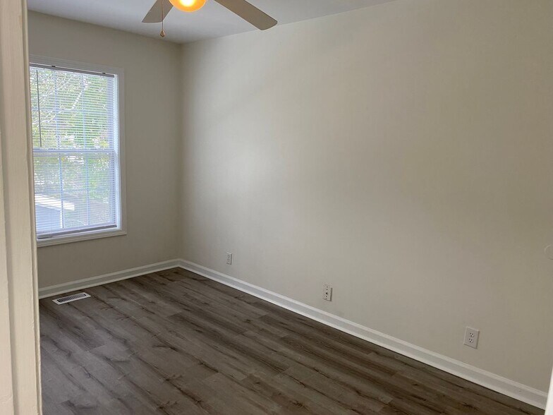 Building Photo - 6301 Timberline St