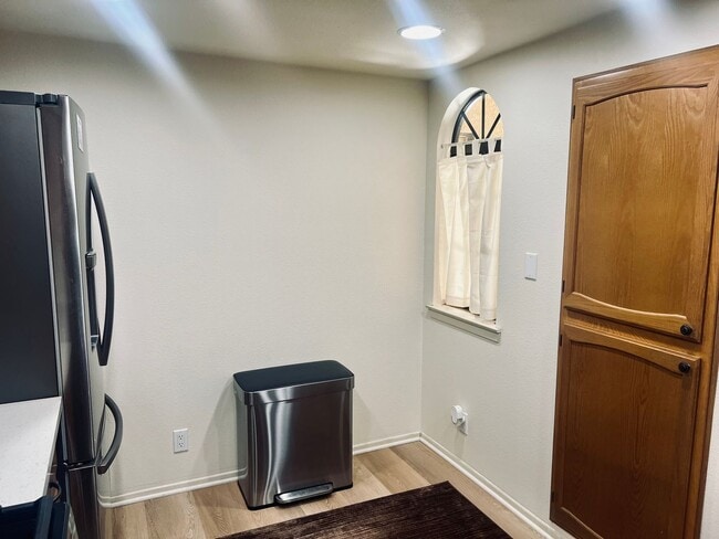 Building Photo - Affordable Comfort in 55+ Guard-Gated Comm...
