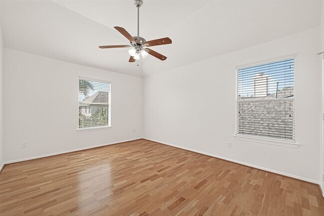 Building Photo - 24919 Spring Aspen Ct