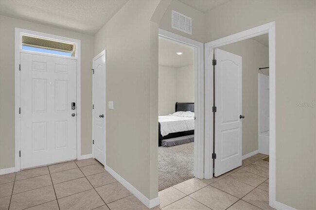 Building Photo - 1842 Egret Meadows Ave